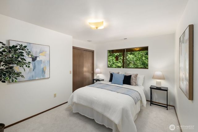 15826 266th Avenue SE, Issaquah, WA 98027