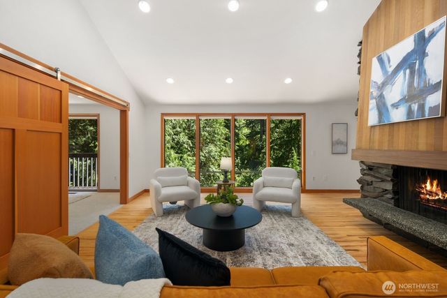 15826 266th Avenue SE, Issaquah, WA 98027
