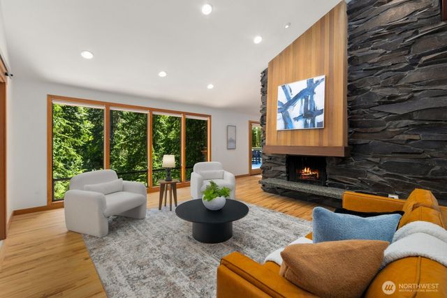 15826 266th Avenue SE, Issaquah, WA 98027