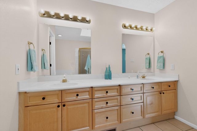 316 La Chamisal Lane NW, Los Ranchos, NM 87107