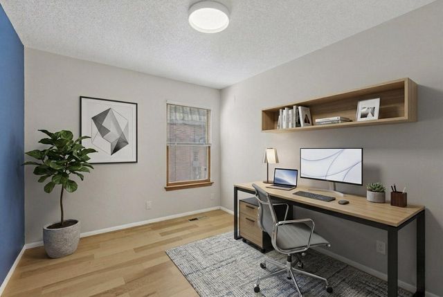 316 La Chamisal Lane NW, Los Ranchos, NM 87107