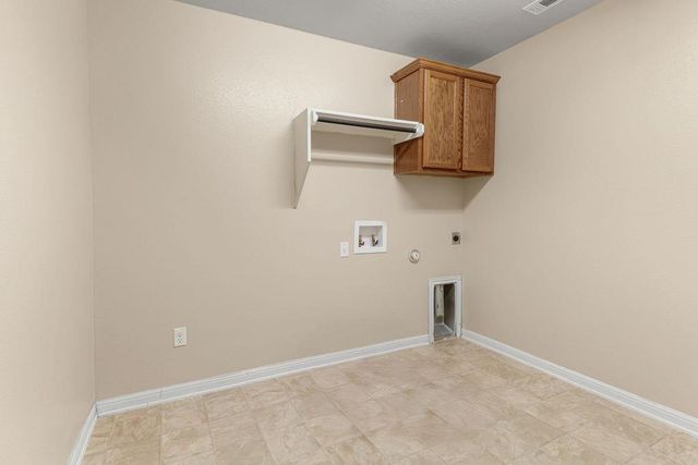 209 Anderson ST, Hutto, TX 78634