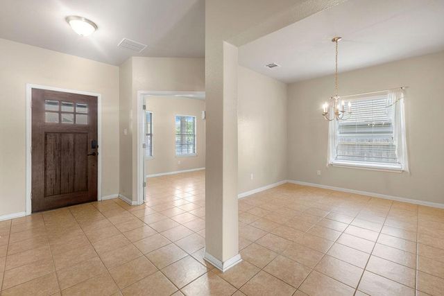 209 Anderson ST, Hutto, TX 78634