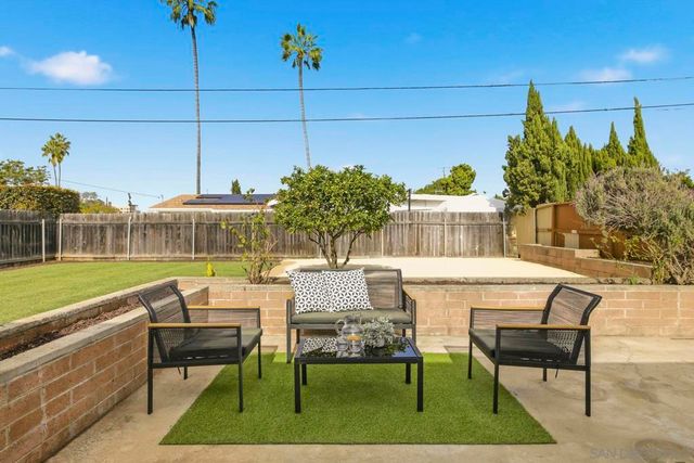 8702 Glenhaven St, San Diego, CA 92123