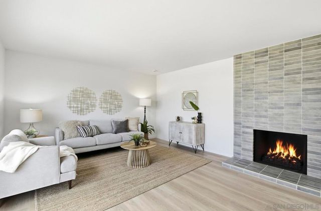 8702 Glenhaven St, San Diego, CA 92123