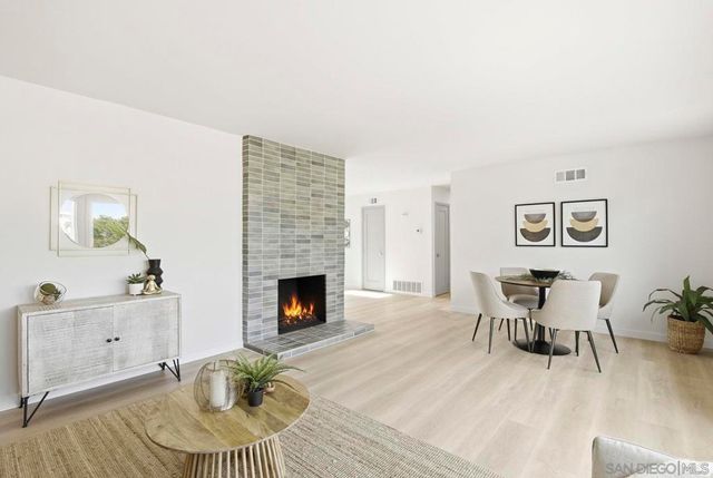 8702 Glenhaven St, San Diego, CA 92123