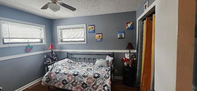 913 S 8th Avenue W, Newton, IA 50208