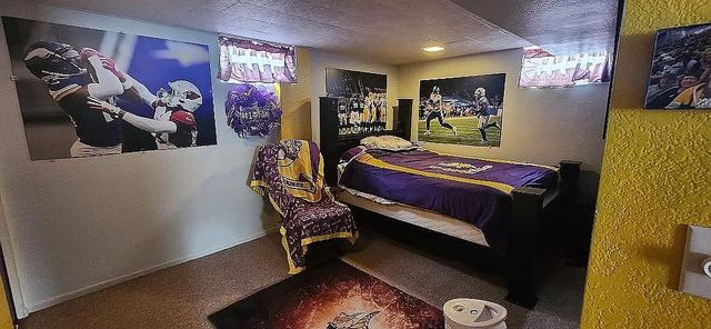 913 S 8th Avenue W, Newton, IA 50208