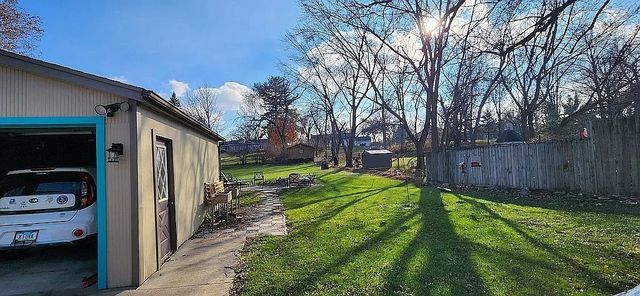 913 S 8th Avenue W, Newton, IA 50208