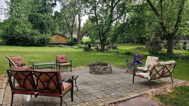 913 S 8th Avenue W, Newton, IA 50208