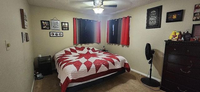 913 S 8th Avenue W, Newton, IA 50208