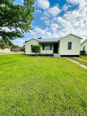 1001 Summit Street, Henryetta, OK 74437