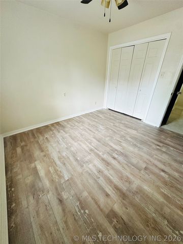1001 Summit Street, Henryetta, OK 74437