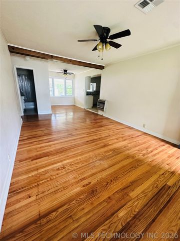 1001 Summit Street, Henryetta, OK 74437
