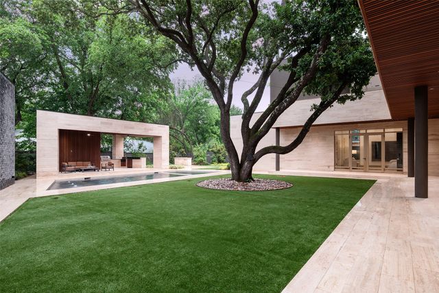 10920 Strait Lane, Dallas, TX 75229