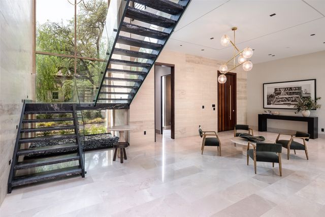 10920 Strait Lane, Dallas, TX 75229