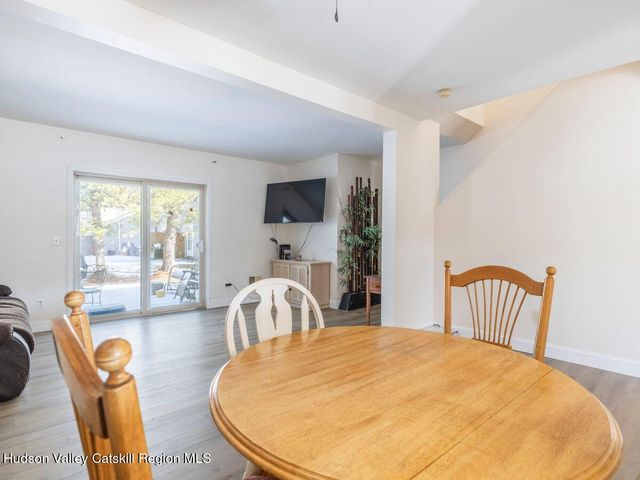 15 Troy Lane, Highland, NY 12528