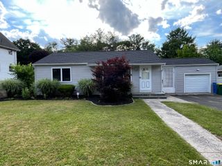 367 Frost Road, Waterbury, CT 06705