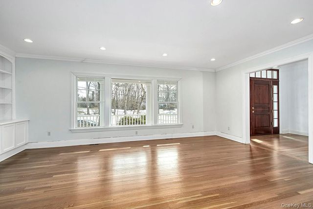 8 Walden Lane, Rye, NY 10580