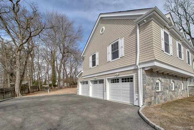 8 Walden Lane, Rye, NY 10580