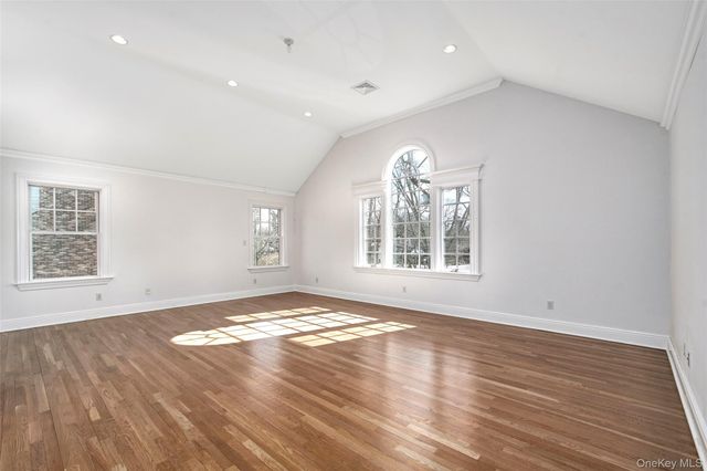8 Walden Lane, Rye, NY 10580