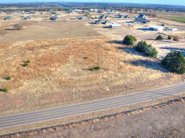 S Broadway, Guthrie, OK 73044