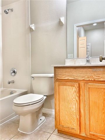 4114 VIA PIEDRA CIRCLE 1-104, Sarasota, FL 34233