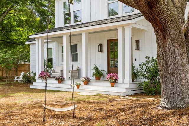 1331 Pherigo Street, Mount Pleasant, SC 29464