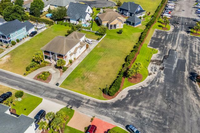 921 Waterton Ave., Myrtle Beach, SC 29579