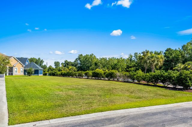 921 Waterton Ave., Myrtle Beach, SC 29579