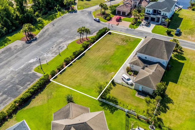 921 Waterton Ave., Myrtle Beach, SC 29579