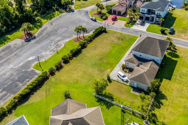 921 Waterton Ave., Myrtle Beach, SC 29579