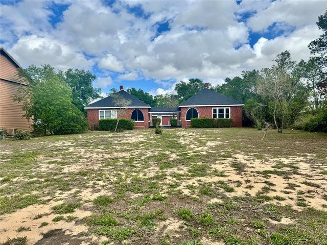 425 E SESSOMS AVENUE, Lake Wales, FL 33853