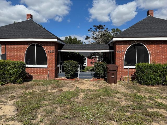 425 E SESSOMS AVENUE, Lake Wales, FL 33853