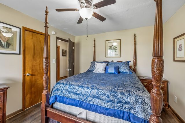 903 Days Rd, Lafayette, TN 37083