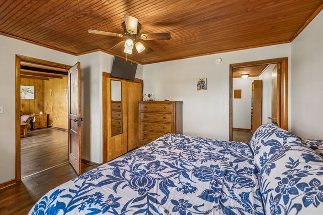 903 Days Rd, Lafayette, TN 37083
