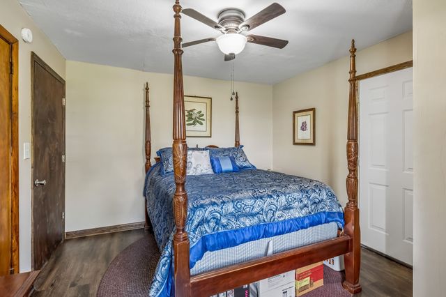 903 Days Rd, Lafayette, TN 37083