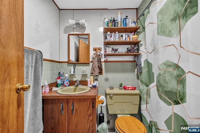 130 Rowland Avenue, Clifton, NJ 07012
