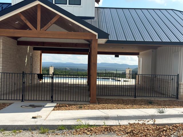 163 Landings WAY, Spicewood, TX 78669