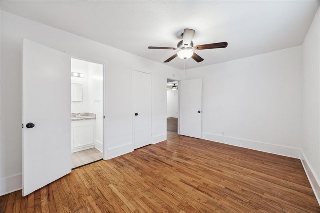 431 Hummingbird Lane, Houston, TX 77060