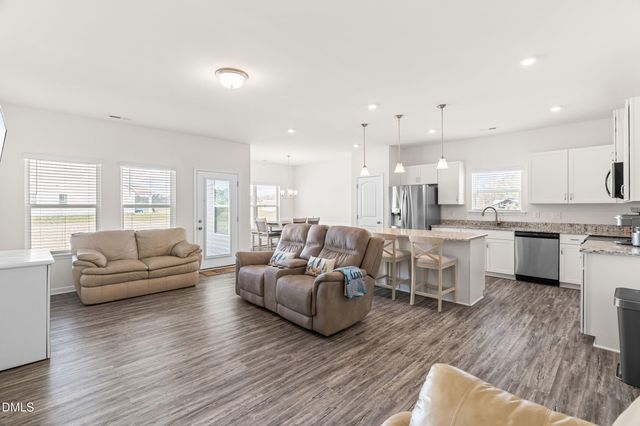 17 Geneva Circle, Benson, NC 27504