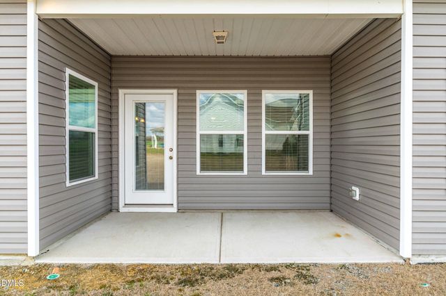 17 Geneva Circle, Benson, NC 27504