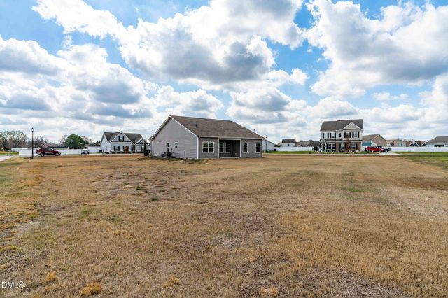 17 Geneva Circle, Benson, NC 27504