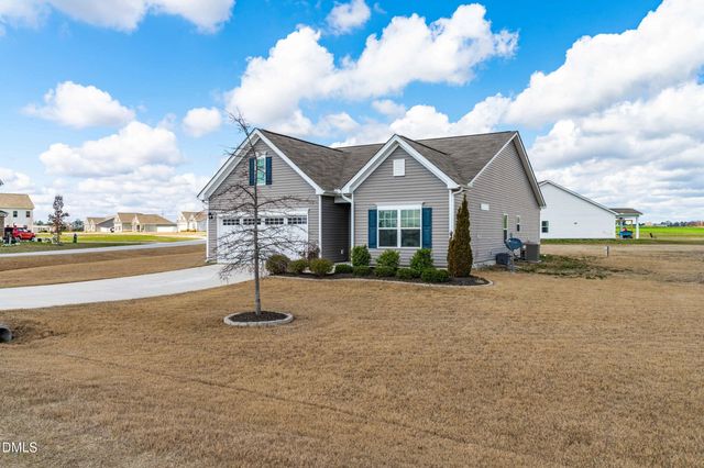 17 Geneva Circle, Benson, NC 27504