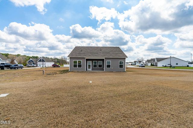 17 Geneva Circle, Benson, NC 27504