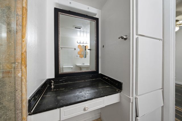 3121 Park Lane 1107, Dallas, TX 75220