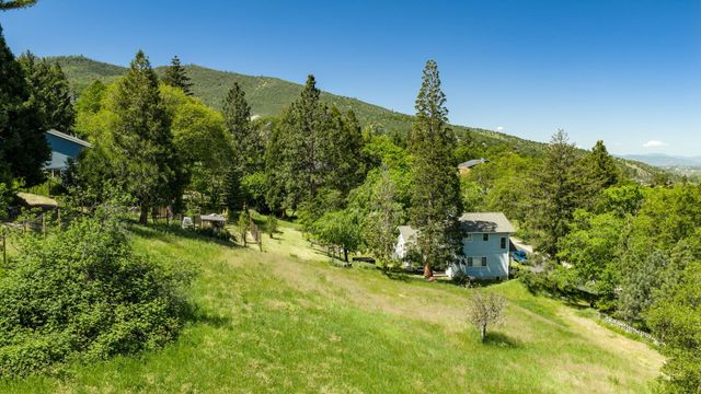 Schofield Street, Ashland, OR 97520