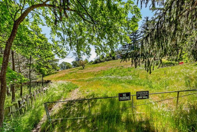 Schofield Street, Ashland, OR 97520