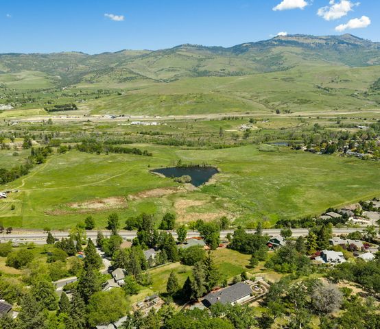 Schofield Street, Ashland, OR 97520