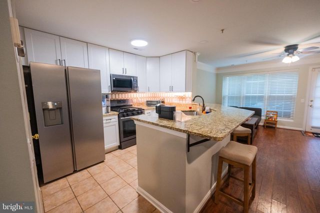 46946 COURTYARD SQ, Sterling, VA 20164